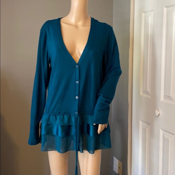 Crristopher & Banks Sweaters - Cristopher & Banks Blue V neck sweater